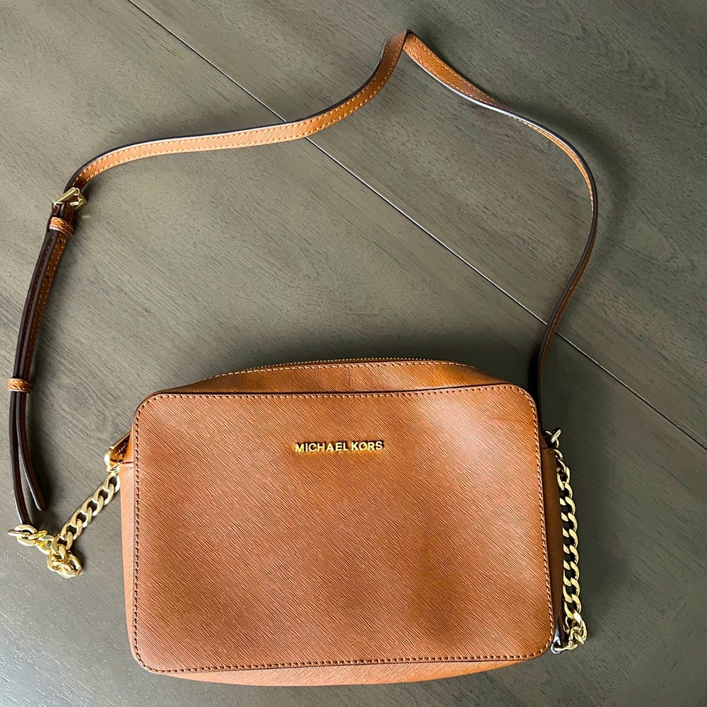 Michael Kors Ginny Cross body shoulder bag Like New!